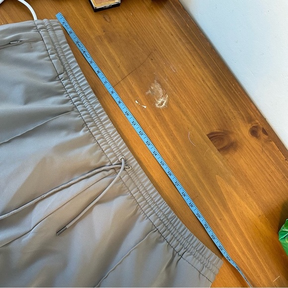 ATHLETA Endeavor Jogger Pant in Buff Grey Womens Size 26 - Picture 7 of 9